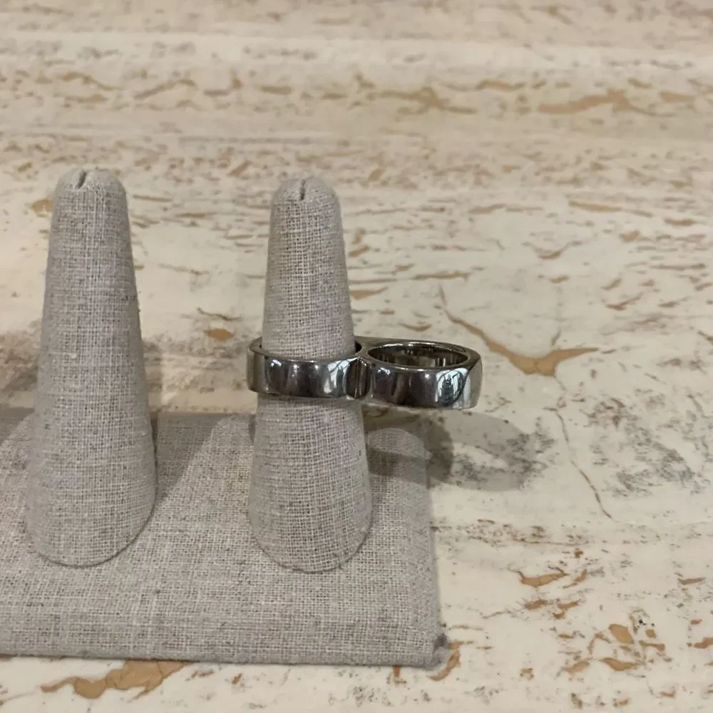 Erica Annenberg two finger ring 6/7 - Picture 5 of 9